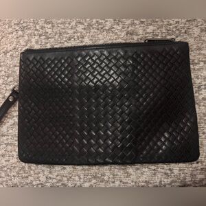 Elegant black Woven Leather Clutch Bottega Venetta inspired